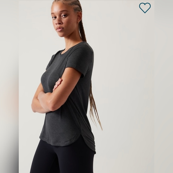 🌸 Athleta Uptempo Tee in Black Heather - Super Soft & NWT - Picture 2 of 16